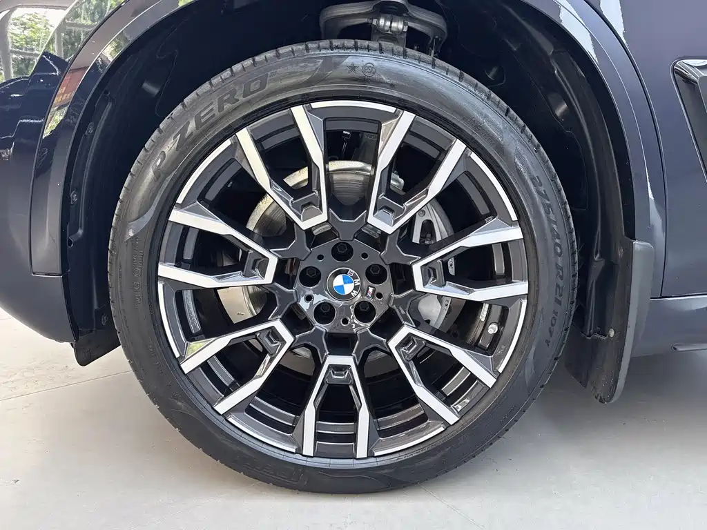 BMW X5 — фото 17