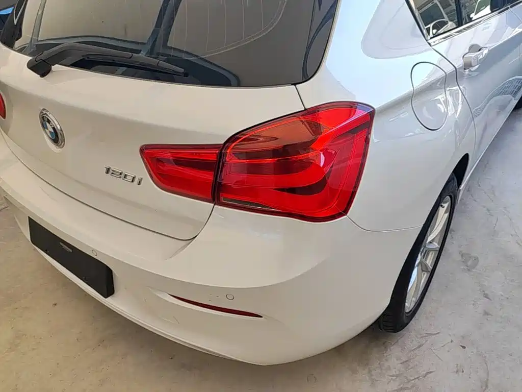 BMW 1 Series (Import) — фото 8