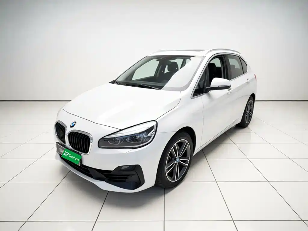 BMW 2 Series Active Tourer — фото 2