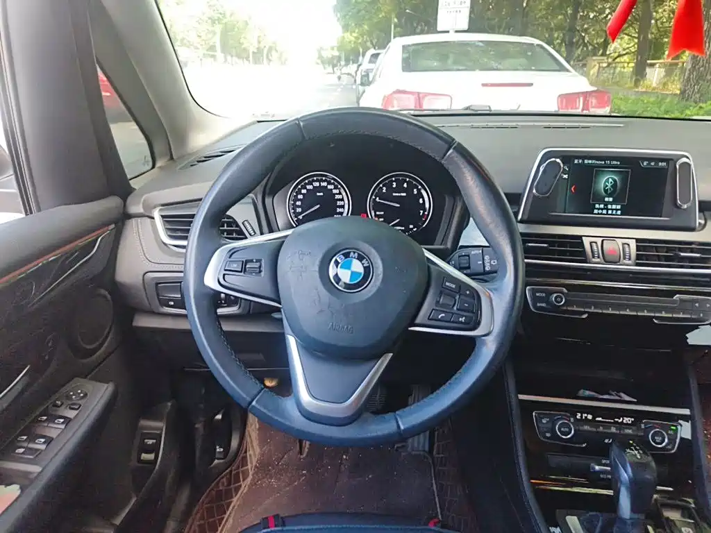 BMW 2 Series Active Tourer — фото 3