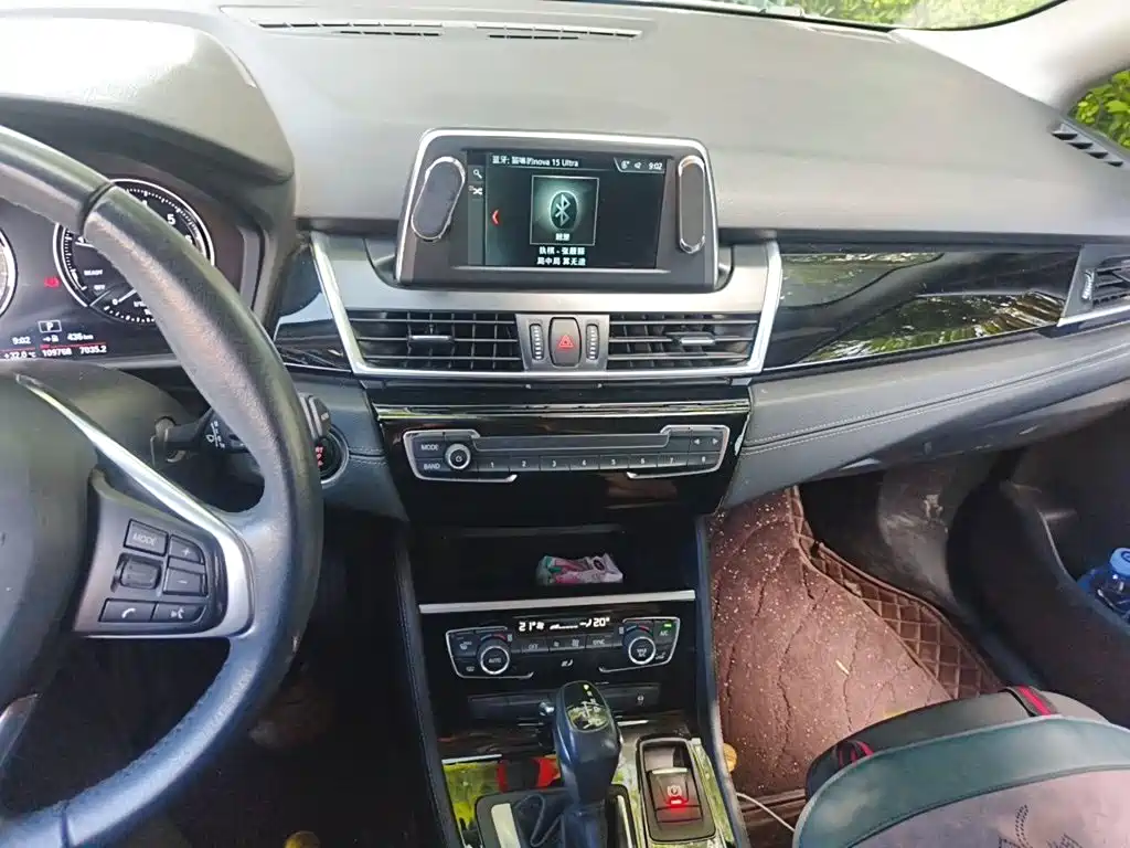 BMW 2 Series Active Tourer — фото 6