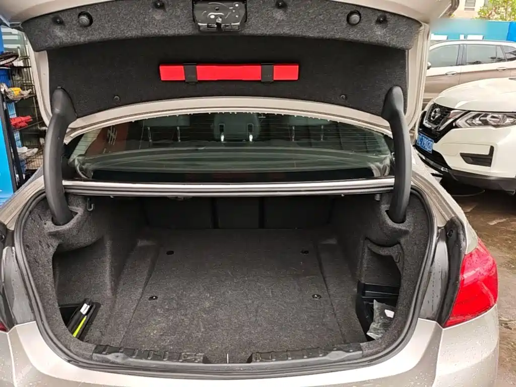 BMW 3 Series — фото 19