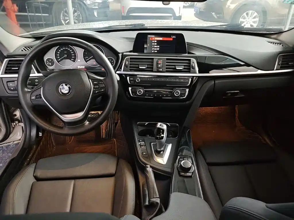 BMW 3 Series — фото 10