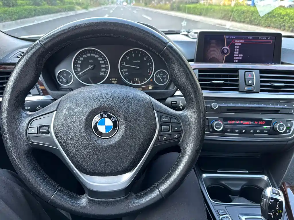 BMW 3 Series — фото 14