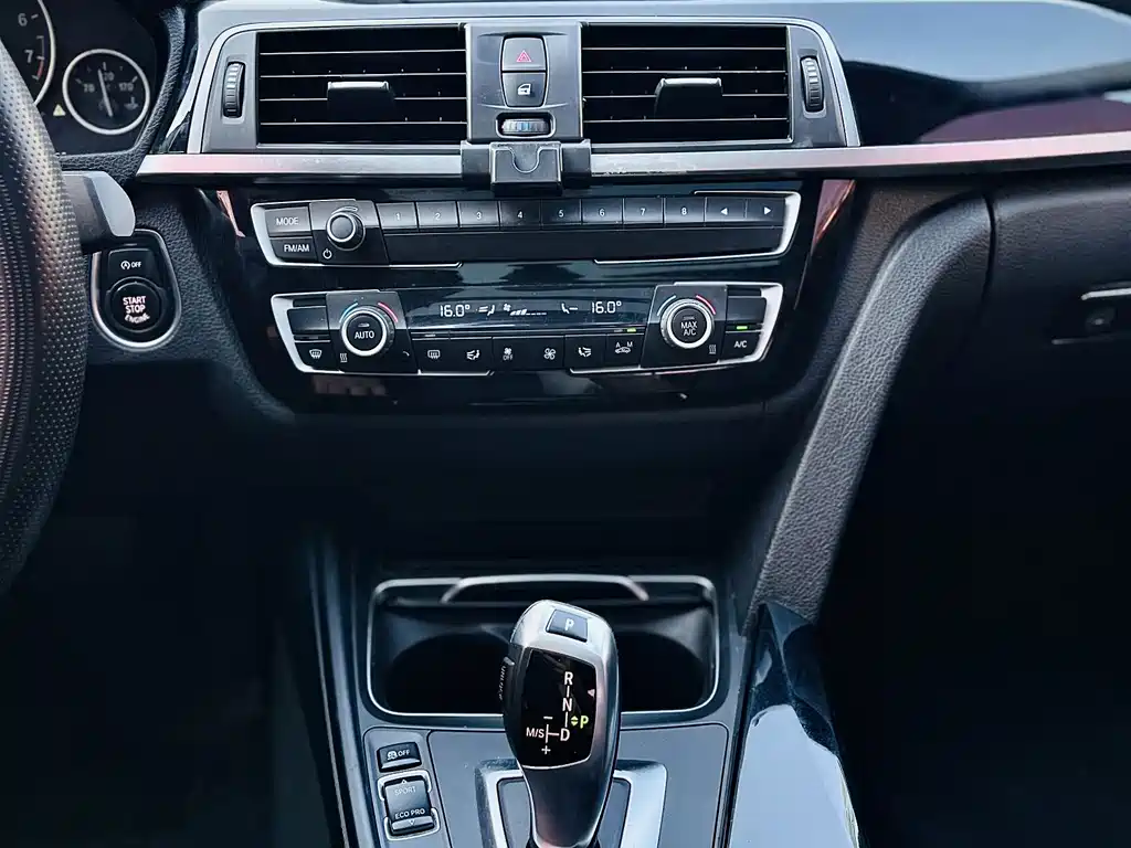 BMW 3 Series GT — фото 10