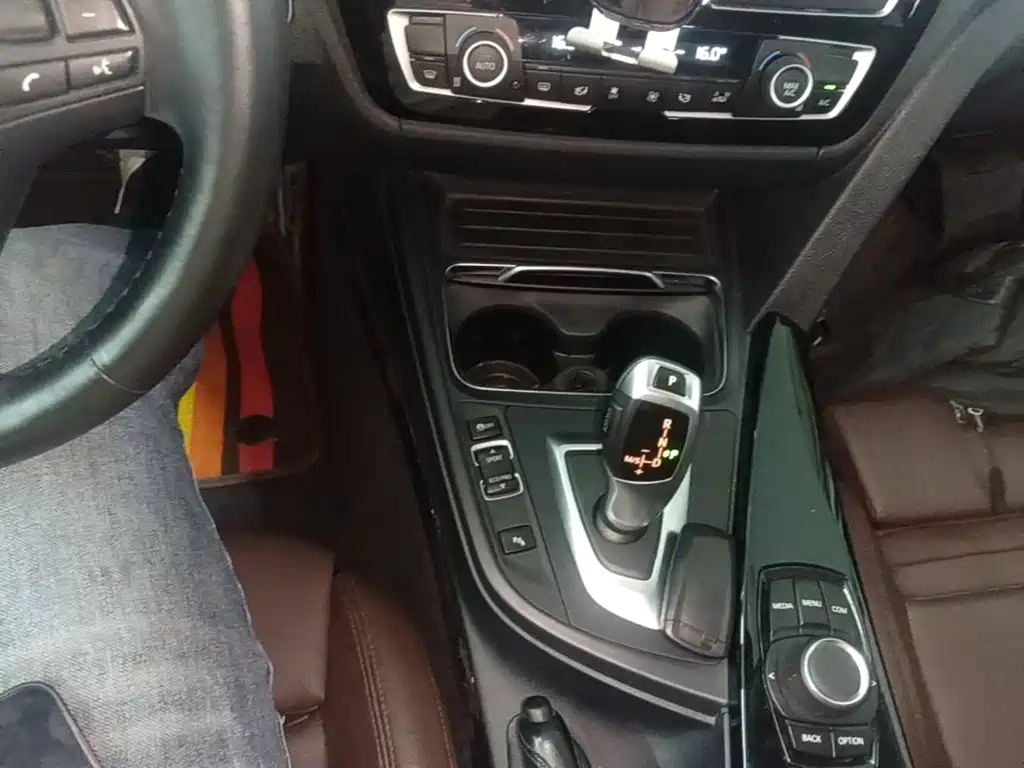 BMW 3 Series — фото 14