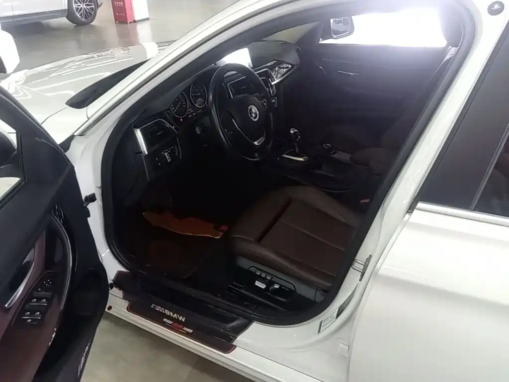 BMW 3 Series — фото 15
