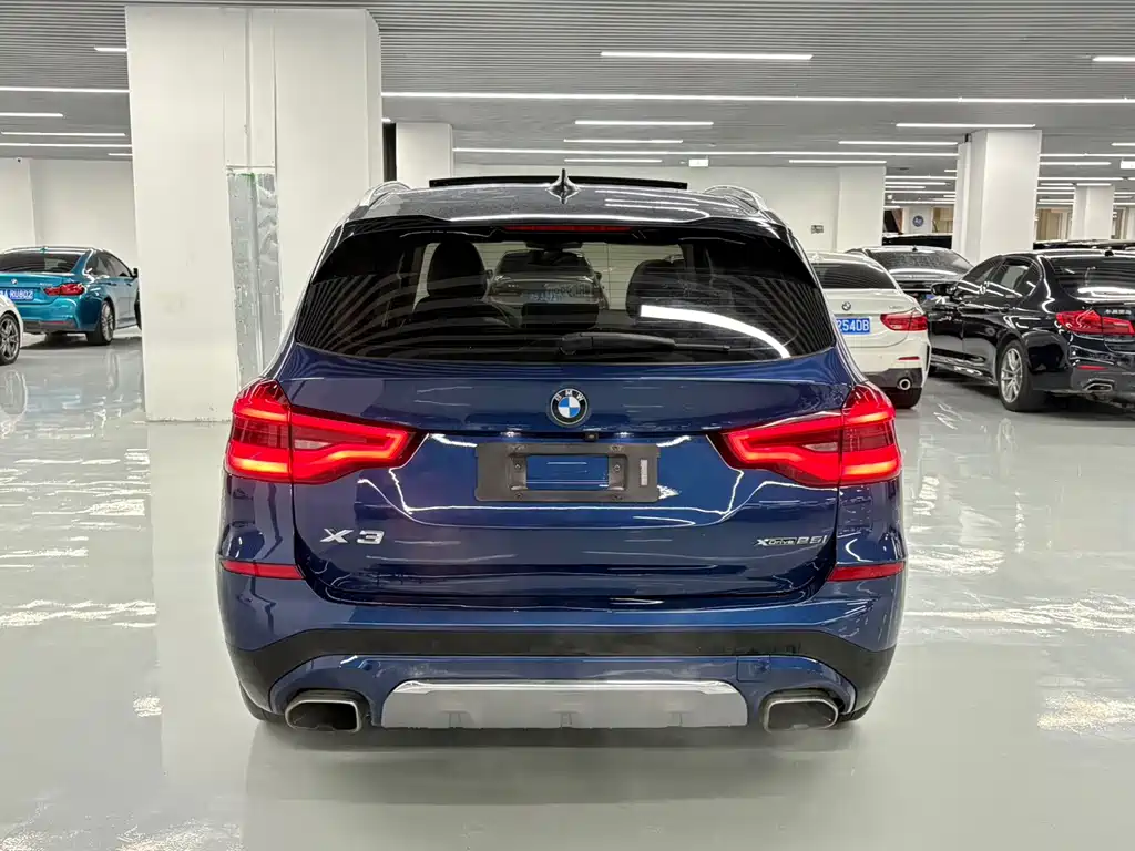 BMW X3 — фото 12