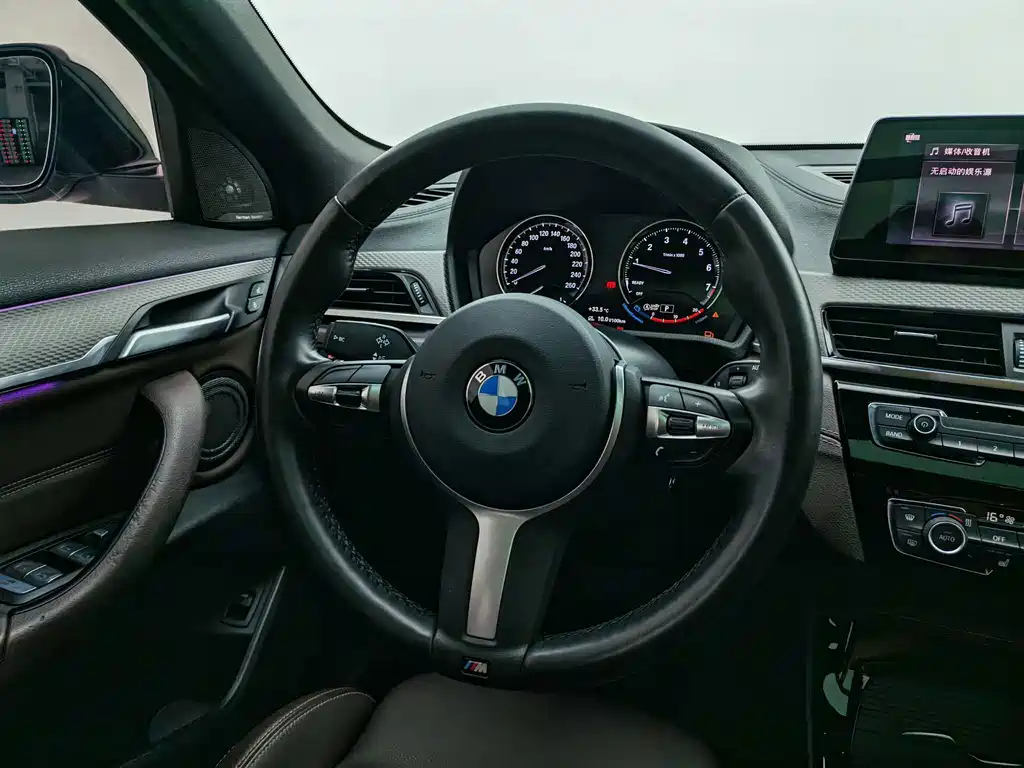 BMW X2 — фото 15