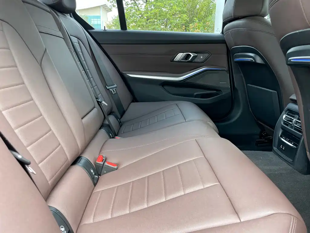 BMW 3 Series — фото 14