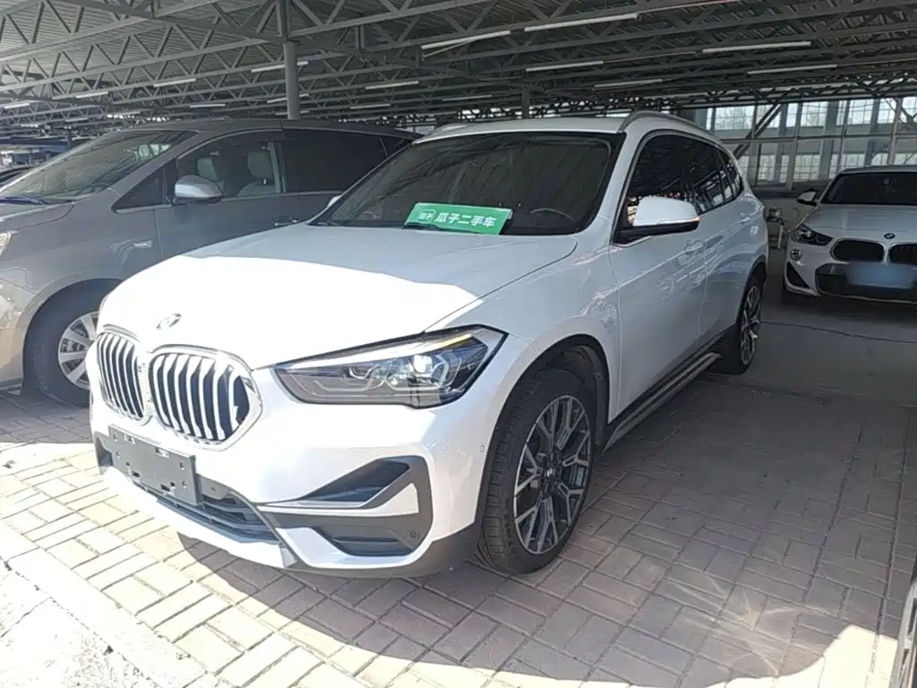 BMW X1 — фото 2