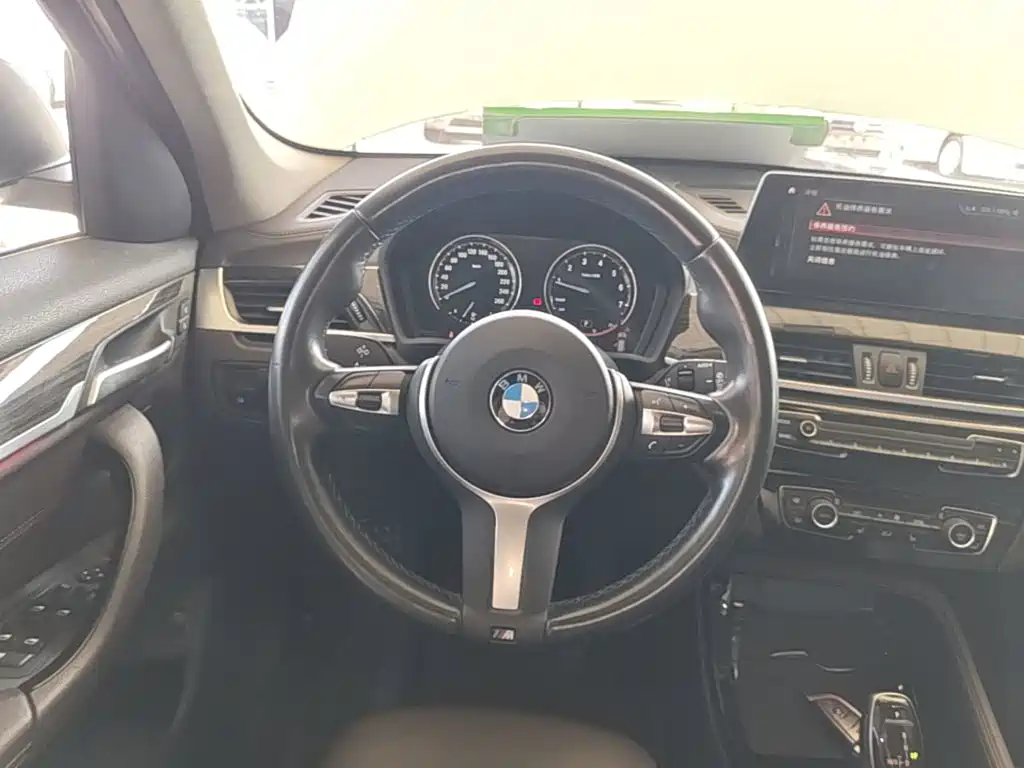 BMW X1 — фото 11