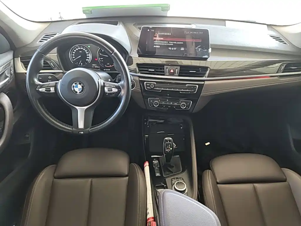 BMW X1 — фото 10