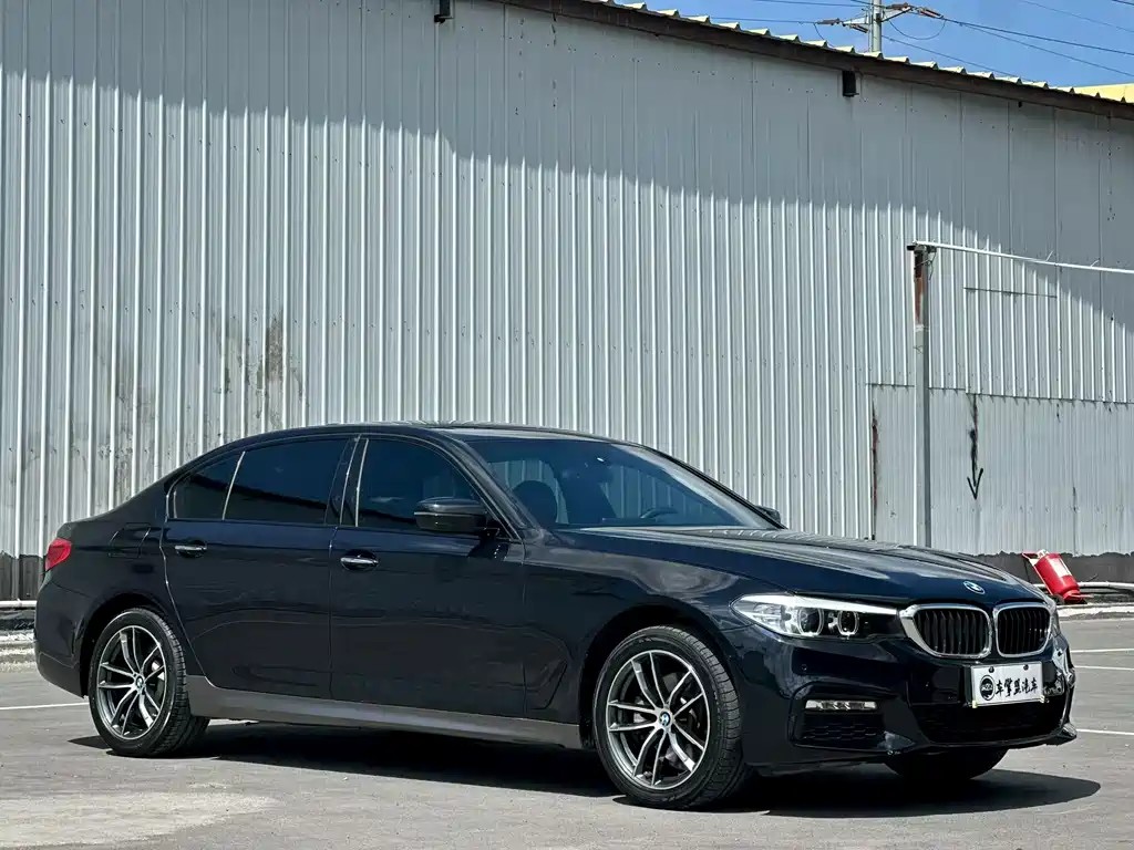 BMW 5 Series — фото 3