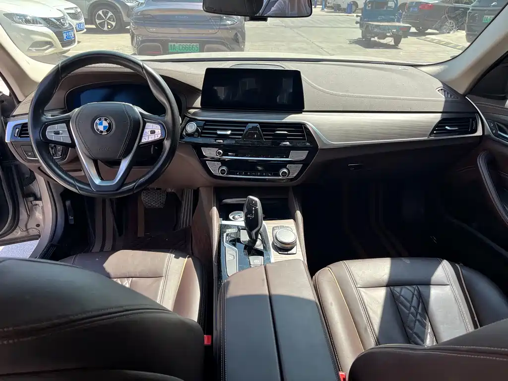 BMW 5 Series New Energy — фото 7
