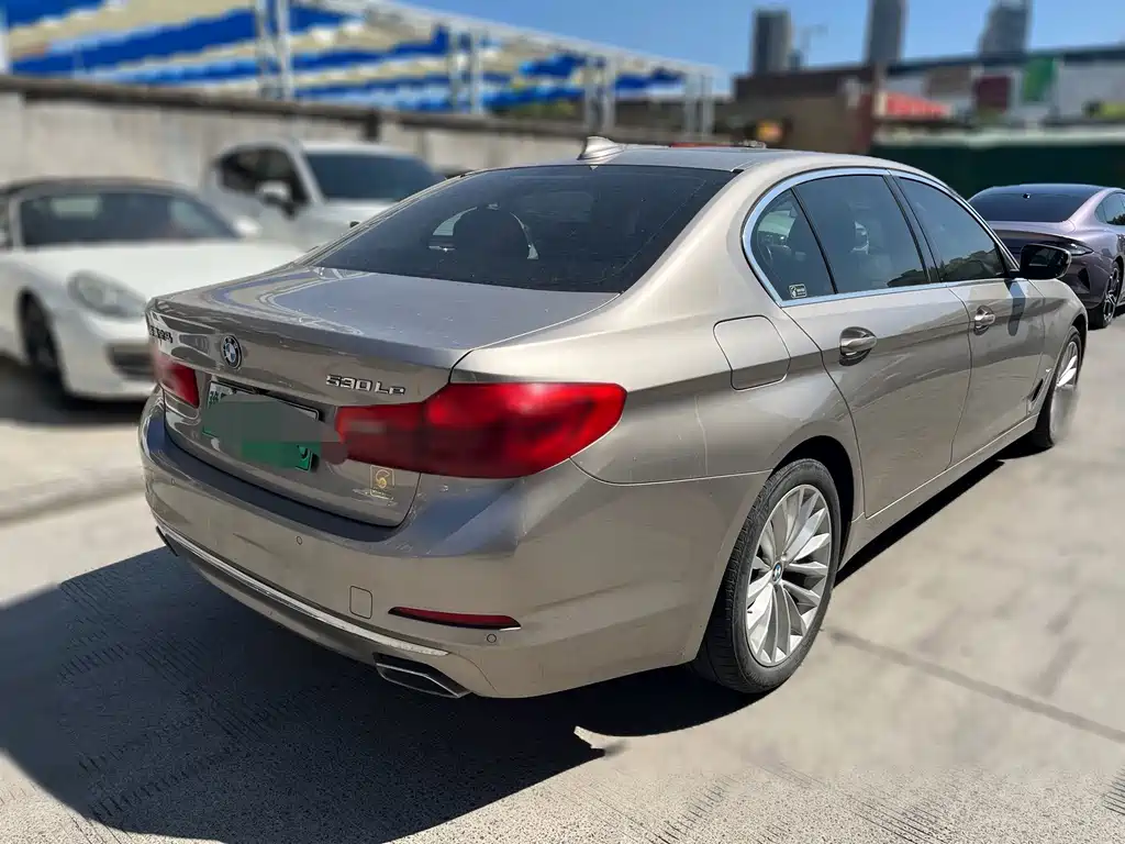 BMW 5 Series New Energy — фото 10