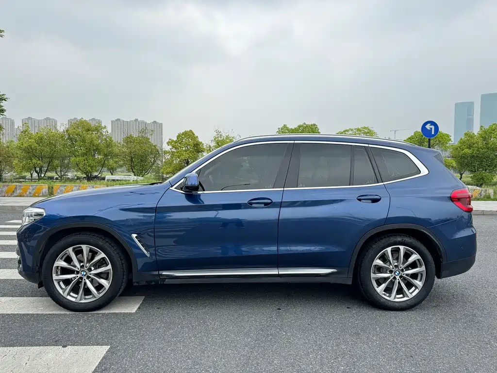 BMW X3 — фото 3
