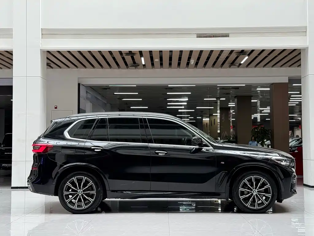 BMW X5 (Import) — фото 4