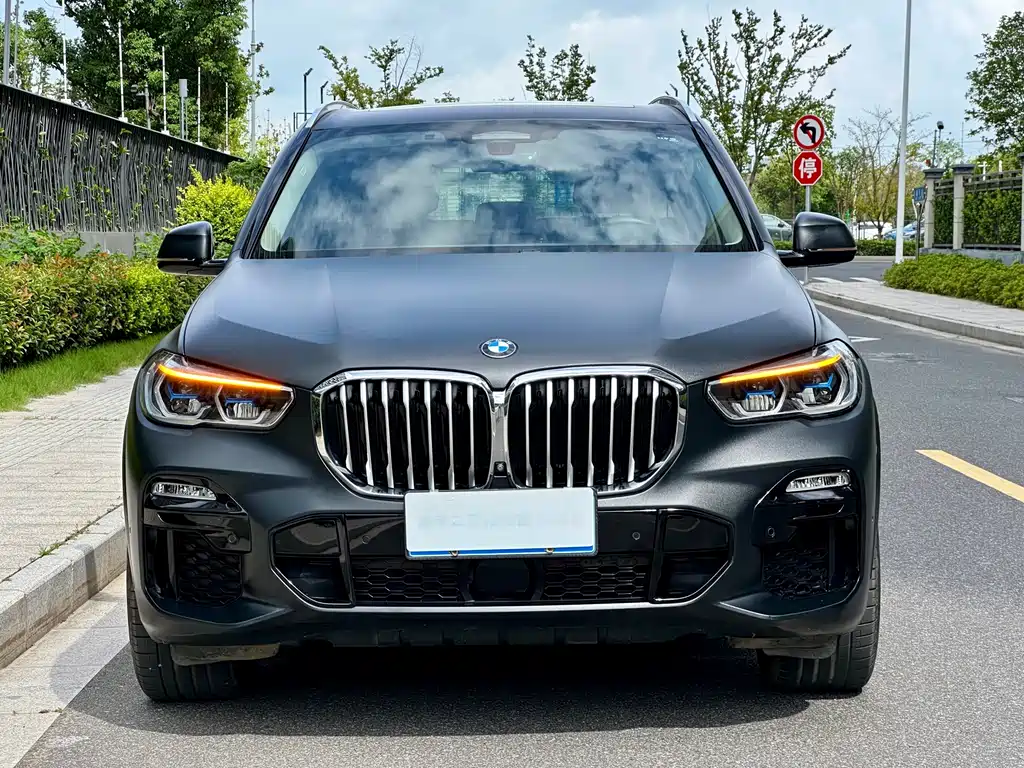 BMW X5 (Import) — фото 3