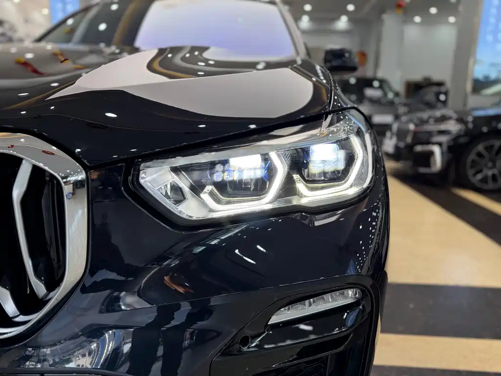 BMW X5 (Import) — фото 23
