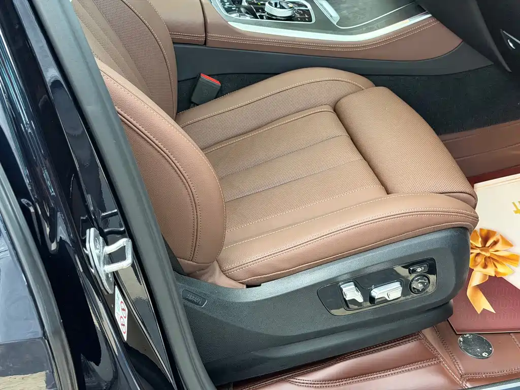 BMW X5 (Import) — фото 8