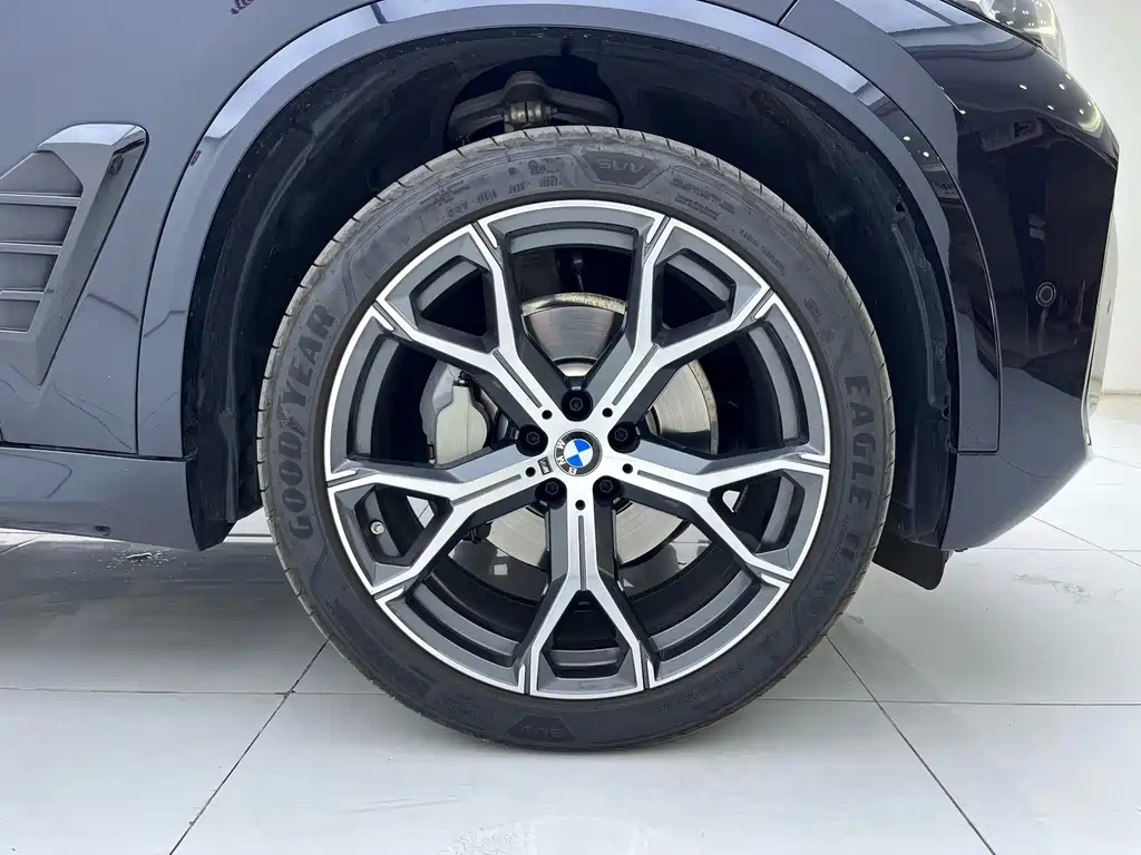 BMW X5 — фото 5