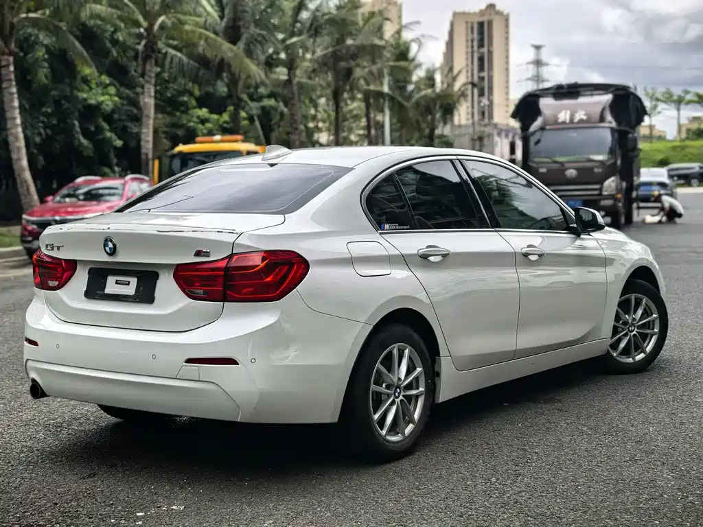 BMW 1 Series — фото 8