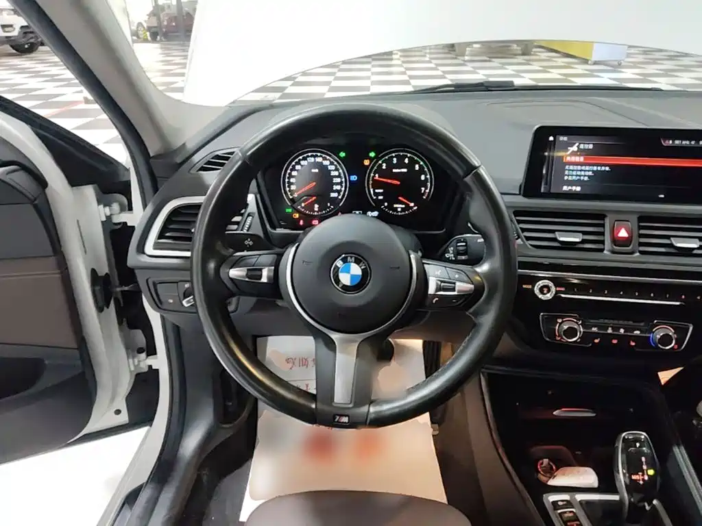 BMW 1 Series — фото 11