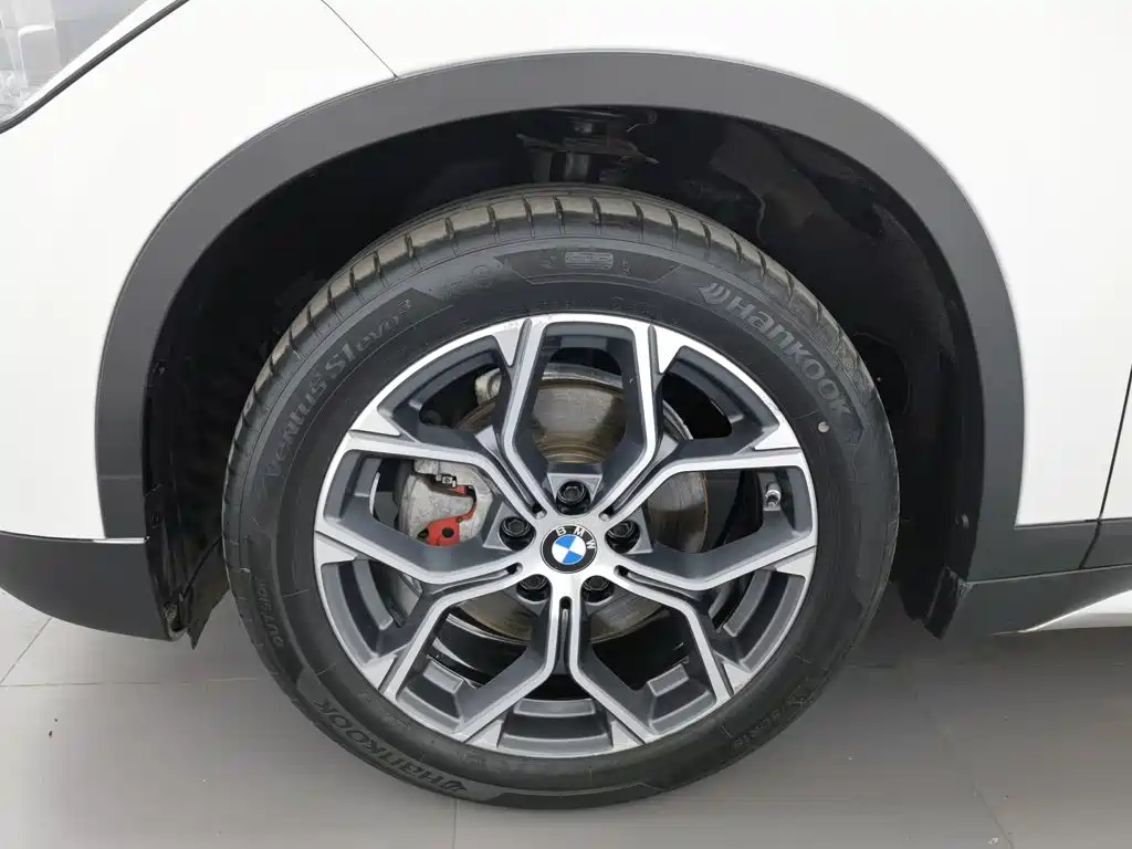 BMW X1 — фото 17