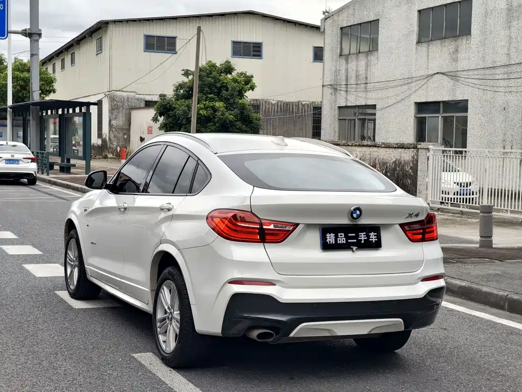 BMW X4 — фото 5