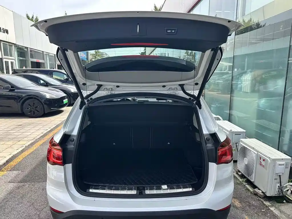BMW X1 — фото 11