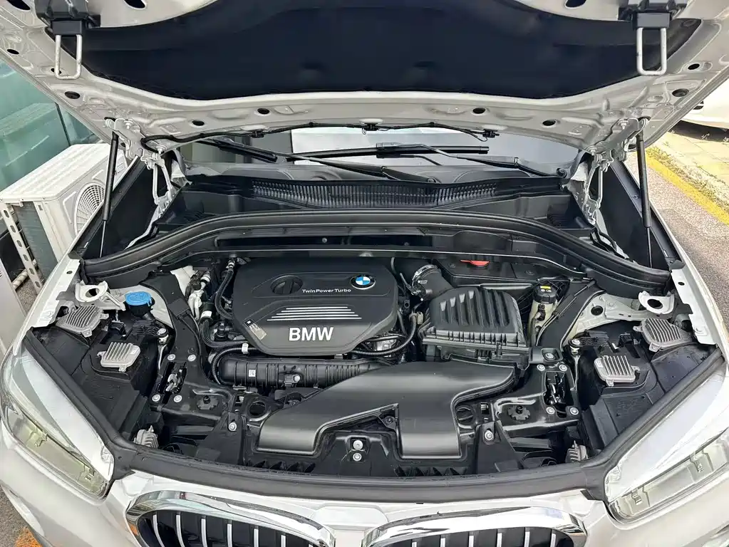 BMW X1 — фото 14
