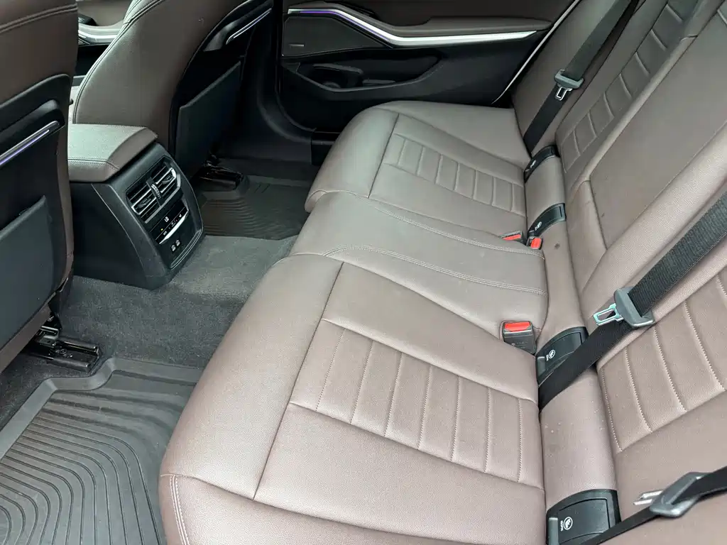 BMW 3 Series — фото 10