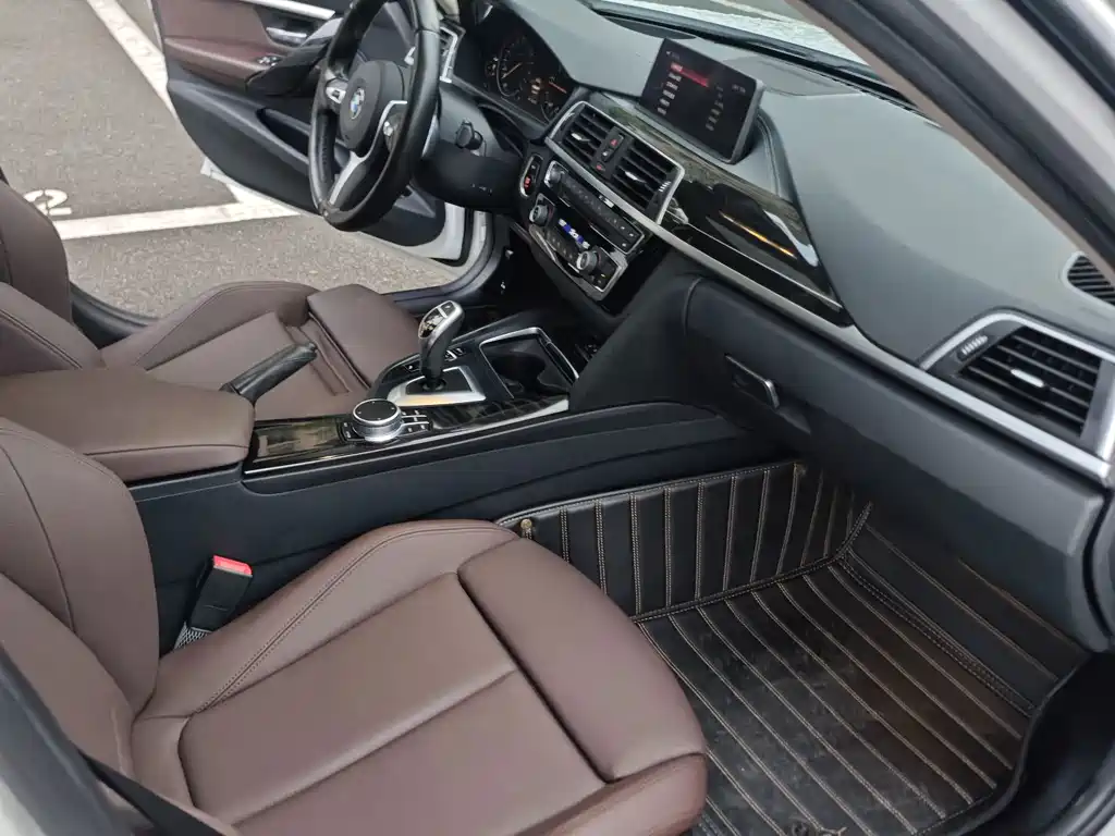 BMW 3 Series — фото 10