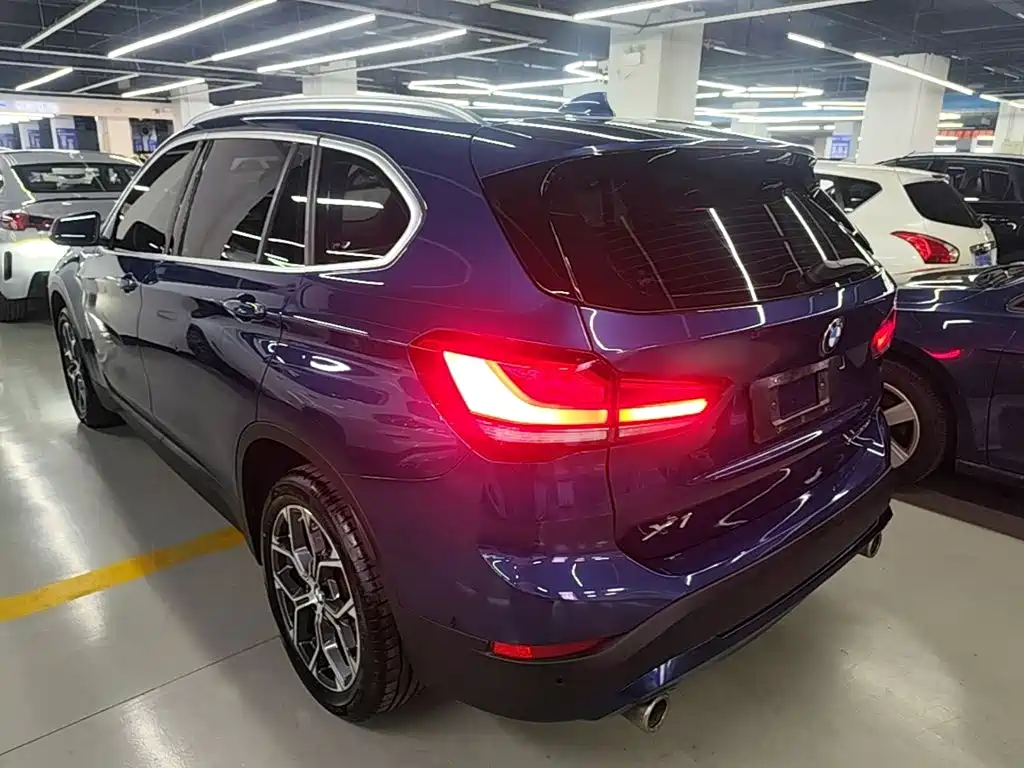 BMW X1 — фото 5