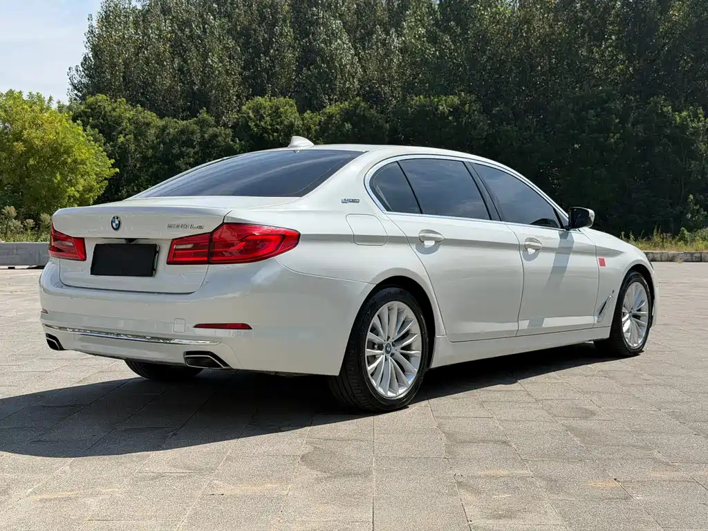BMW 5 Series New Energy — фото 5