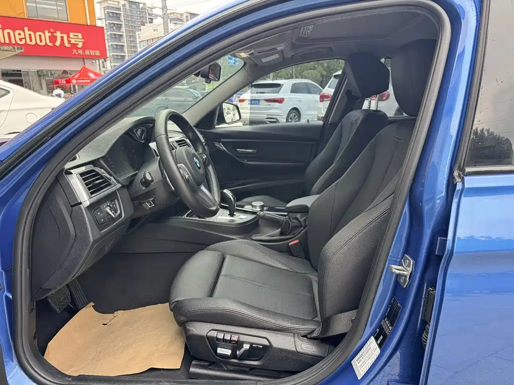 BMW 3 Series — фото 10