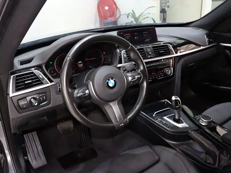 BMW 3 Series GT — фото 10