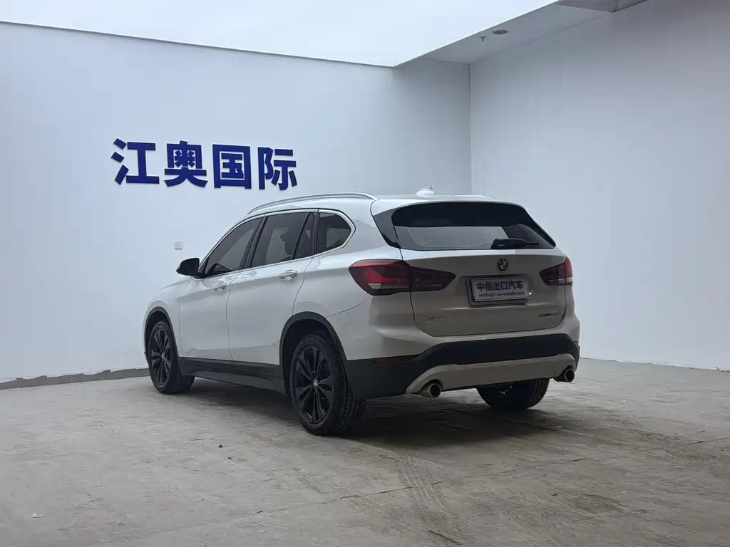 BMW X1 — фото 22