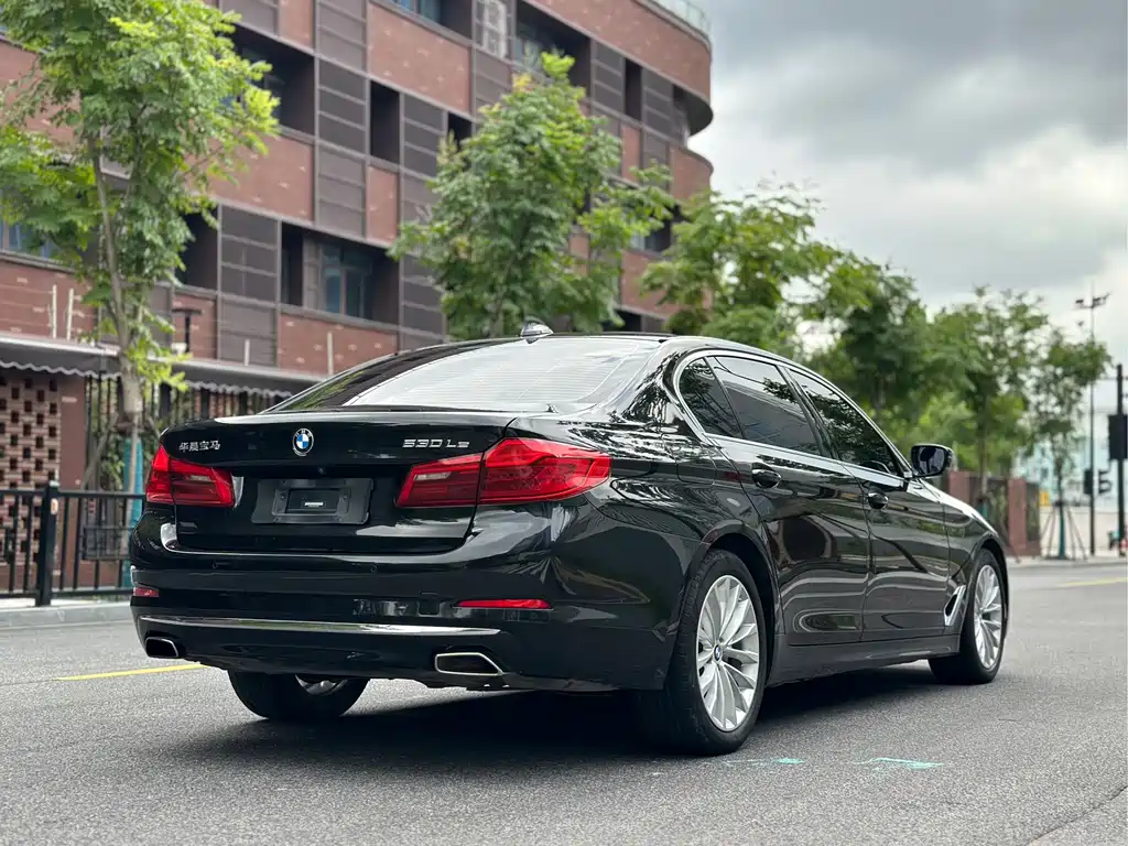 BMW 5 Series New Energy — фото 7