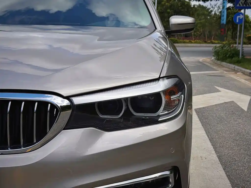 BMW 5 Series — фото 4