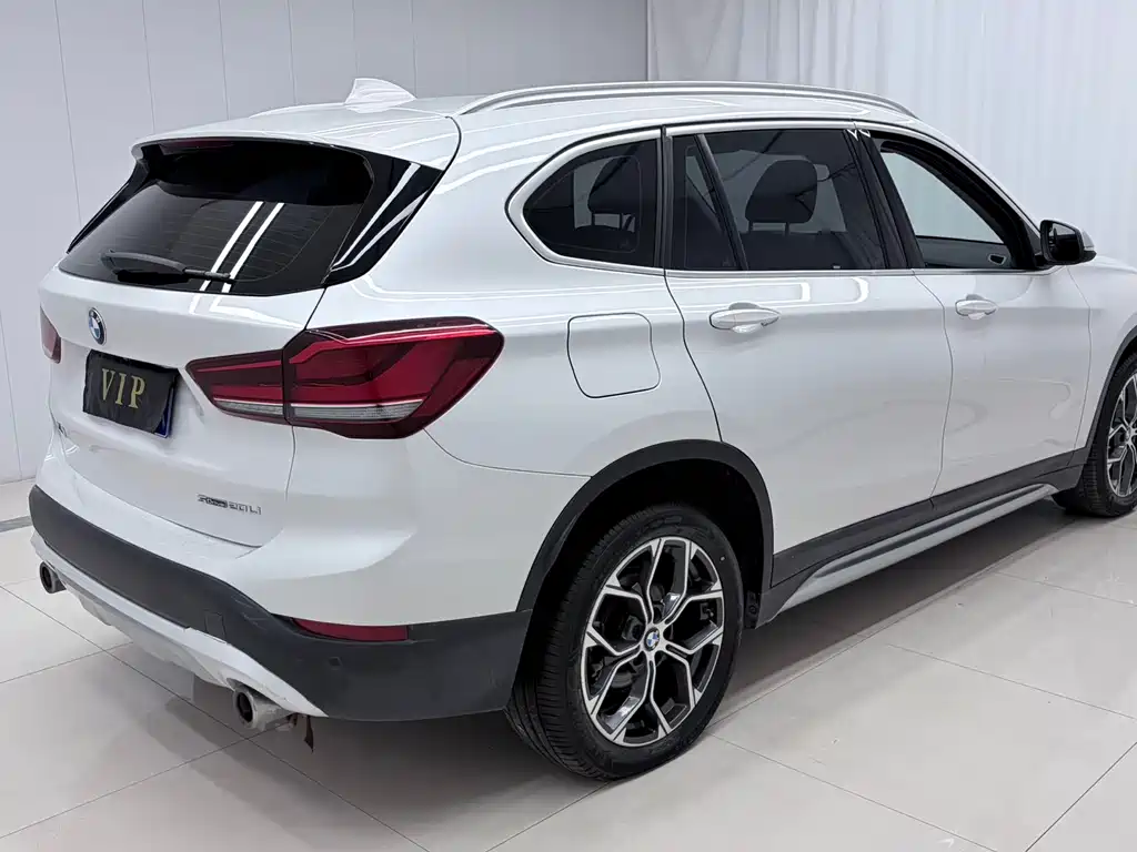BMW X1 — фото 4