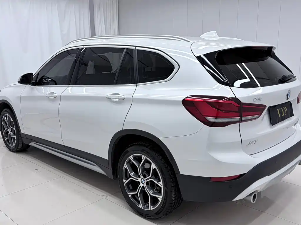 BMW X1 — фото 4