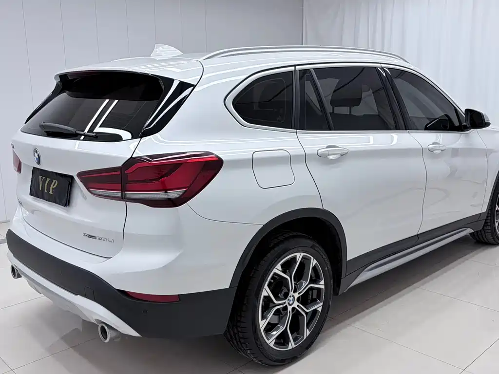 BMW X1 — фото 6
