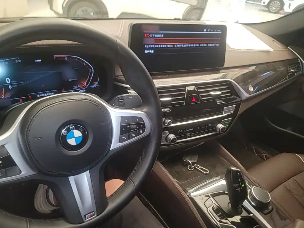 BMW 5 Series — фото 10