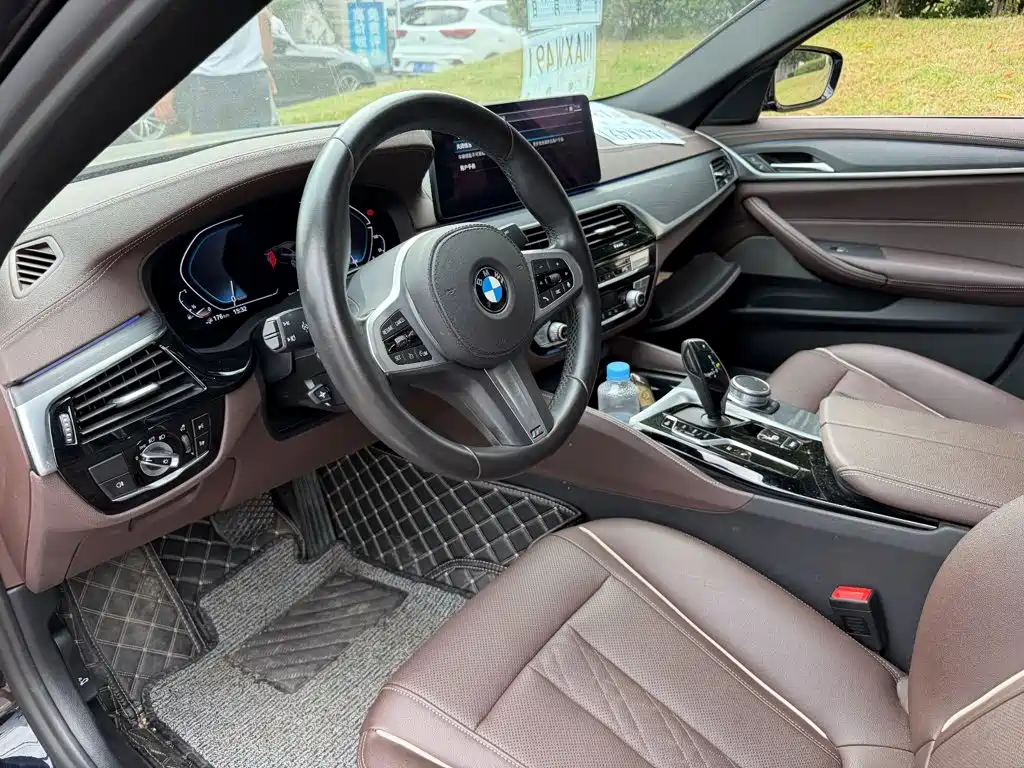 BMW 5 Series New Energy — фото 7