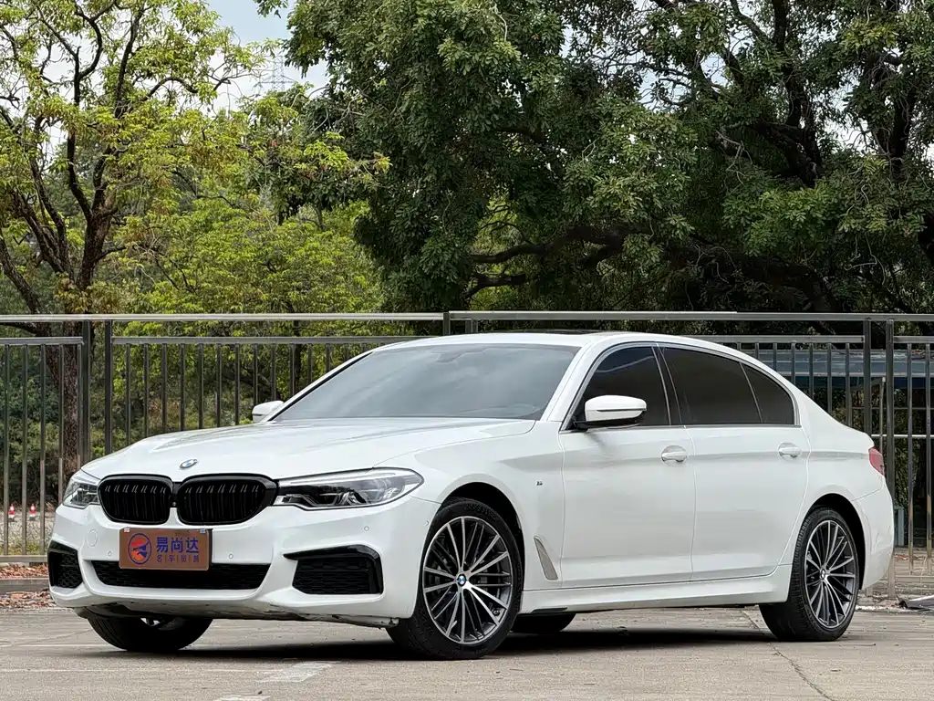 BMW 5 Series — фото 2