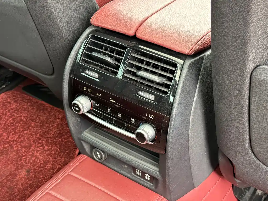 BMW 5 Series — фото 11