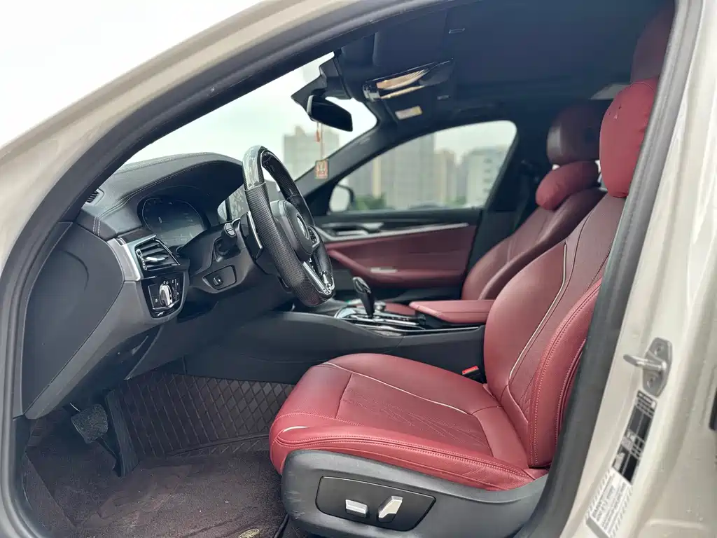 BMW 5 Series — фото 7