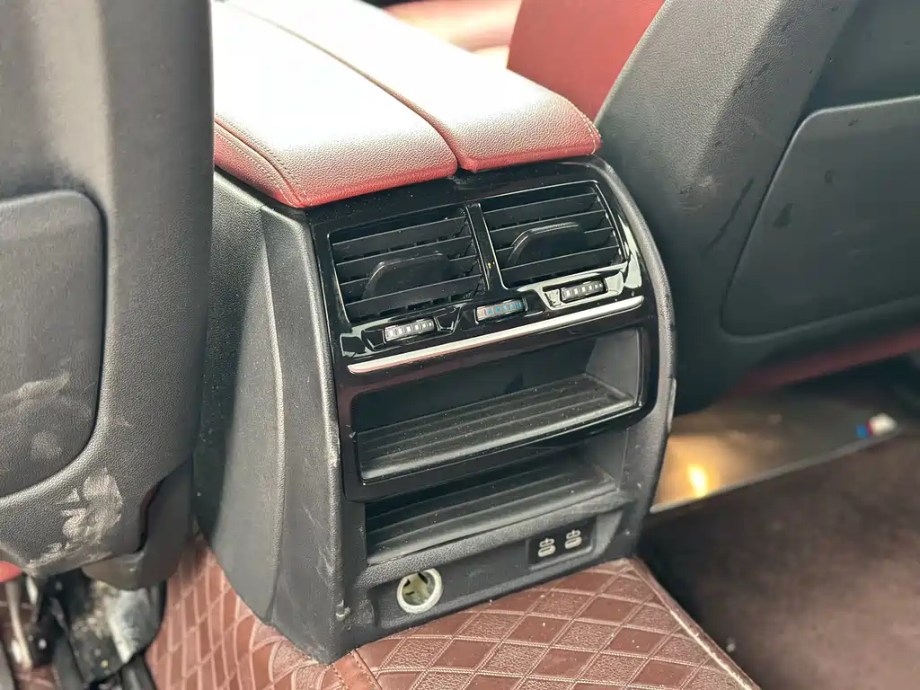 BMW 5 Series — фото 10
